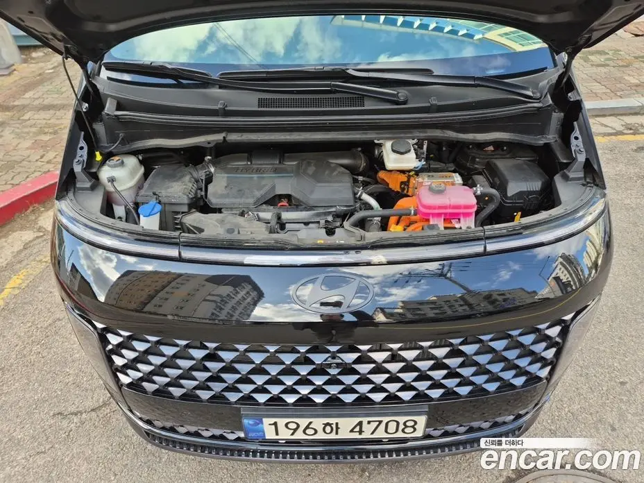 Hyundai Staria 2024 1.6 автомат (гидро), фото 6