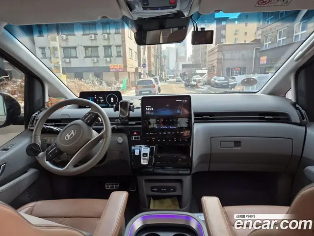Hyundai Staria 2024 1.6 автомат (гидро), миниатюра 7