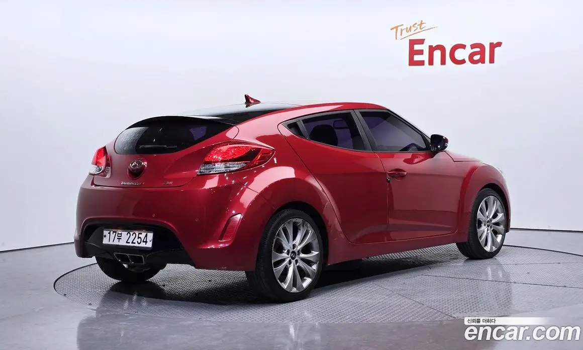 Hyundai Veloster 2011 1.6 автомат (гидро), фото 2