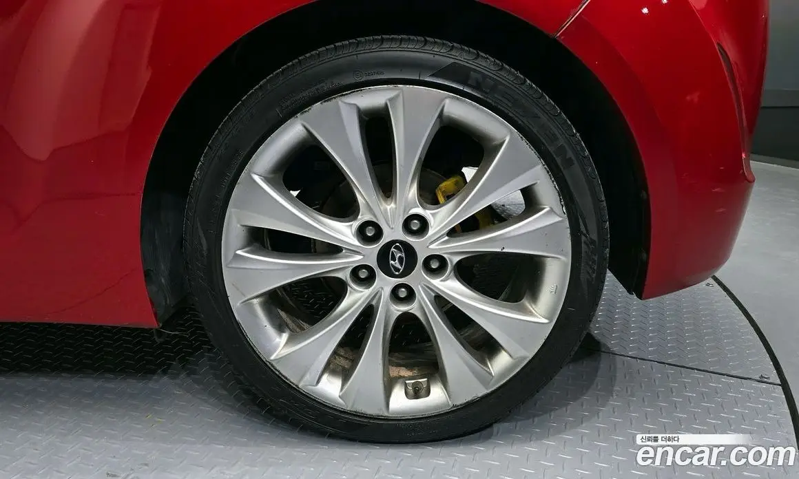 Hyundai Veloster 2011 1.6 автомат (гидро), фото 5