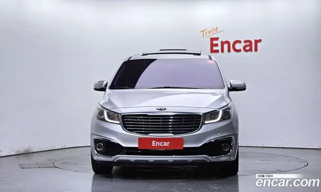Kia Carnival 2014 2.2 автомат (гидро), миниатюра 3 Kia Carnival 2014 2.2 автомат (гидро), миниатюра 3
