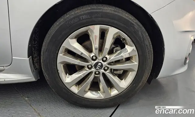 Kia Carnival 2014 2.2 автомат (гидро), миниатюра 5 Kia Carnival 2014 2.2 автомат (гидро), миниатюра 5