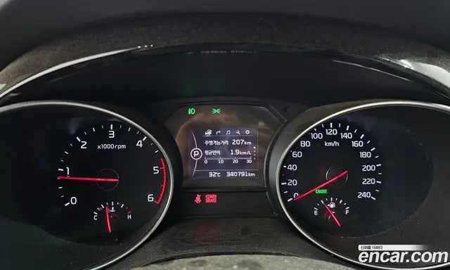 Kia Carnival 2014 2.2 автомат (гидро), миниатюра 8