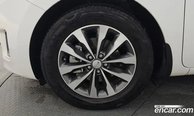 Kia Carnival 2017 2.2 автомат (гидро), миниатюра 5