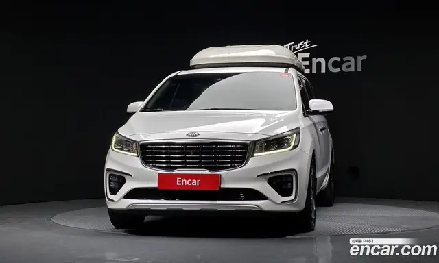 Kia Carnival 2018 2.2 автомат (гидро), миниатюра 3