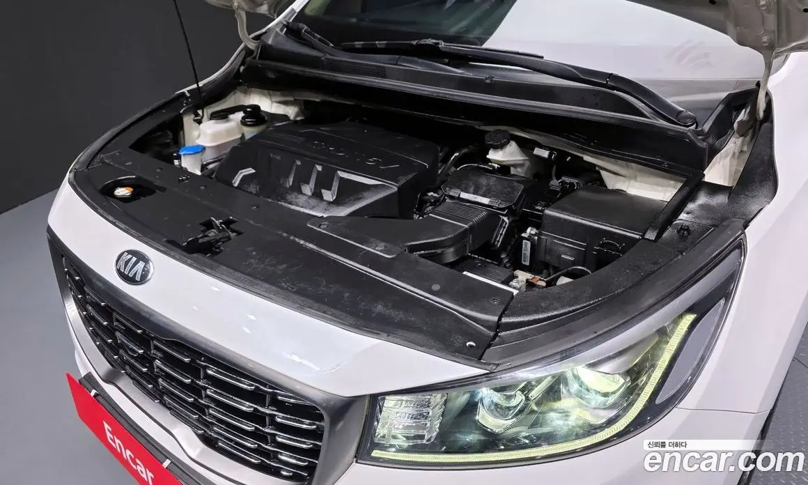 Kia Carnival 2018 2.2 автомат (гидро), фото 6
