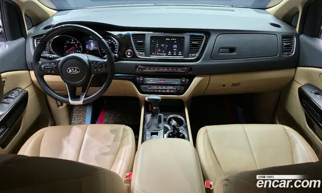 Kia Carnival 2018 2.2 автомат (гидро), миниатюра 7