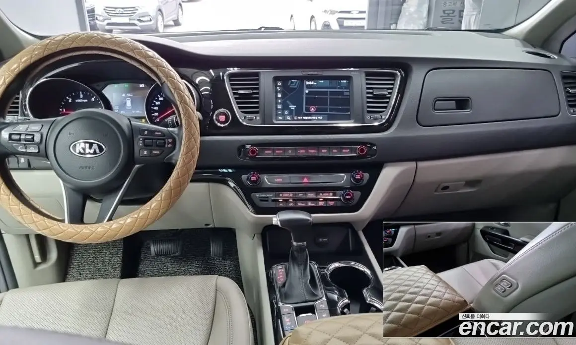 Kia Carnival 2018 2.2 автомат (гидро), фото 18