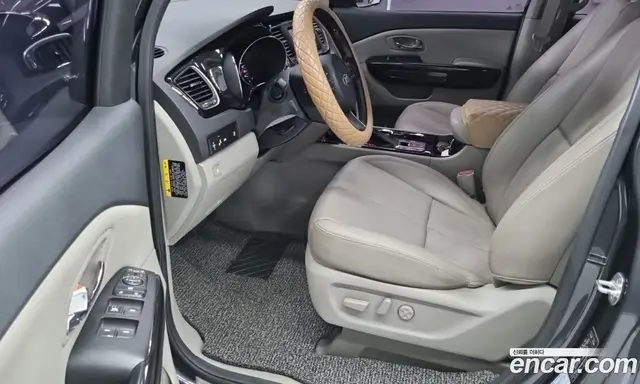 Kia Carnival 2018 2.2 автомат (гидро), миниатюра 7