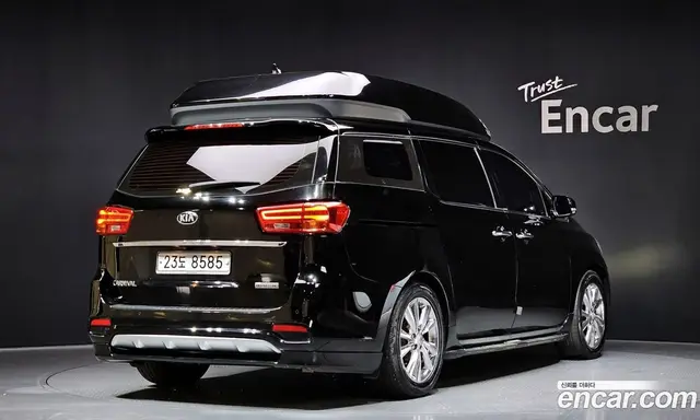 Kia Carnival 2019 2.2 автомат (гидро), миниатюра 2