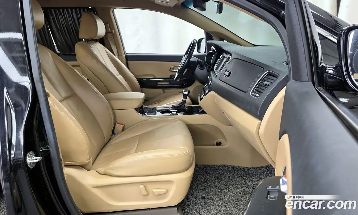 Kia Carnival 2019 2.2 автомат (гидро), фото 11