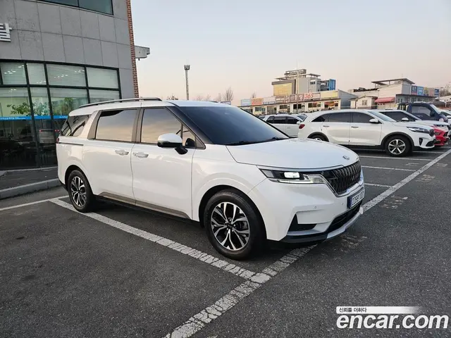 Kia Carnival 2020 2.2 автомат (гидро), миниатюра 2 Kia Carnival 2020 2.2 автомат (гидро), миниатюра 2