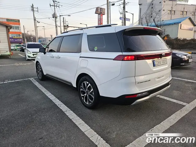 Kia Carnival 2020 2.2 автомат (гидро), миниатюра 6 Kia Carnival 2020 2.2 автомат (гидро), миниатюра 6