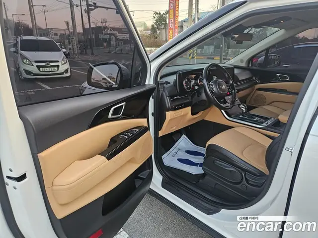Kia Carnival 2020 2.2 автомат (гидро), миниатюра 9 Kia Carnival 2020 2.2 автомат (гидро), миниатюра 9