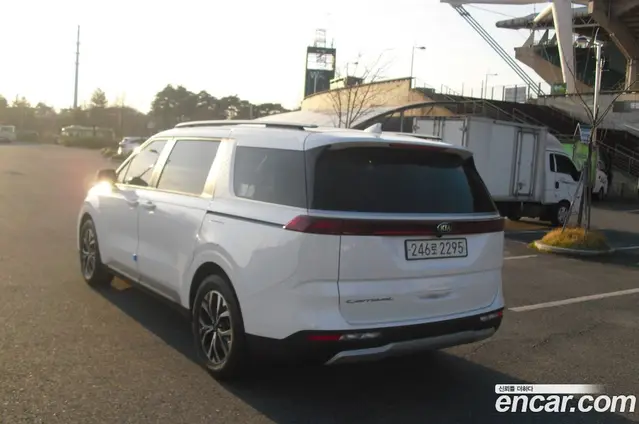 Kia Carnival 2021 2.2 автомат (гидро), миниатюра 3
