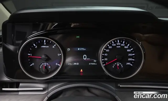 Kia Carnival 2021 2.2 автомат (гидро), миниатюра 11