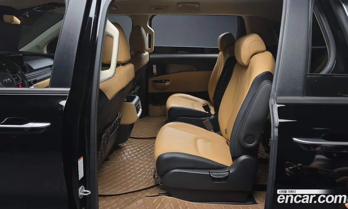 Kia Carnival 2021 2.2 автомат (гидро), фото 16