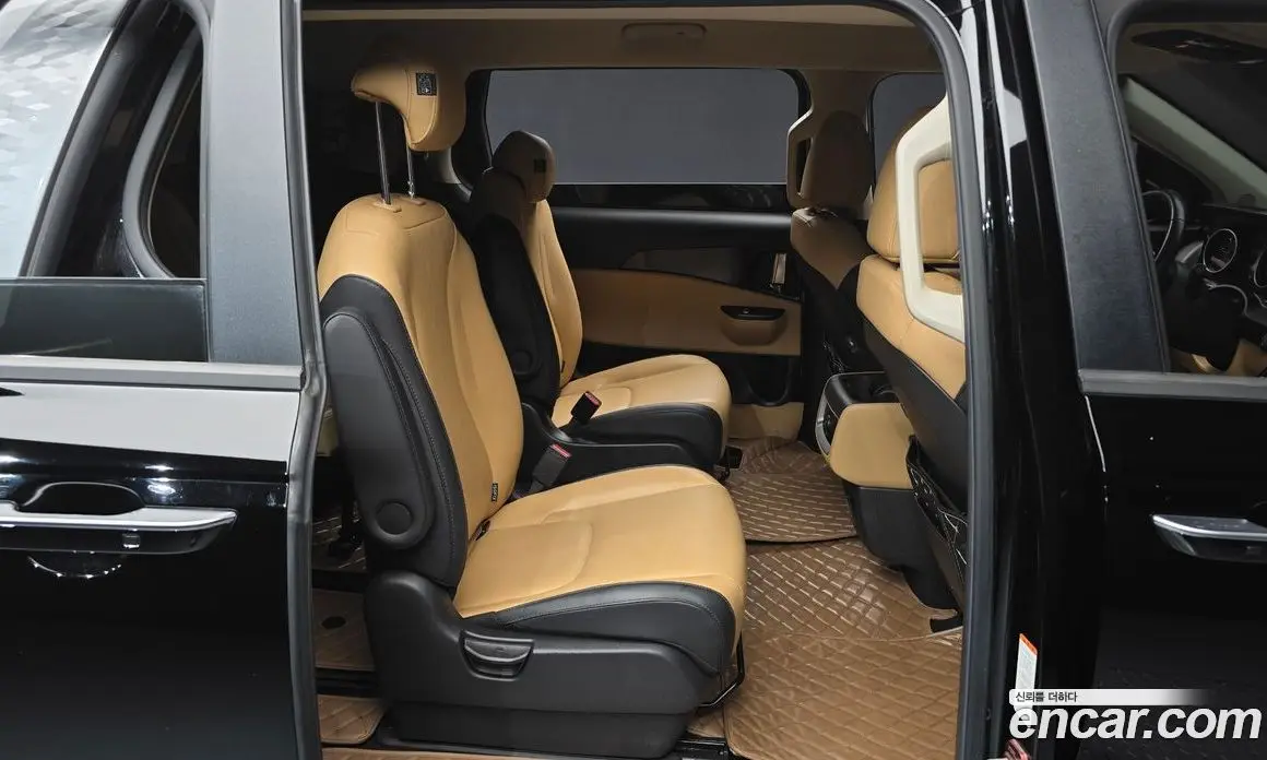 Kia Carnival 2021 2.2 автомат (гидро), фото 18