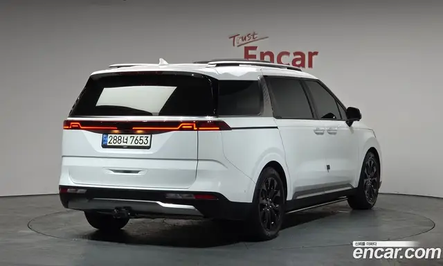 Kia Carnival, 2021, 74 383 км