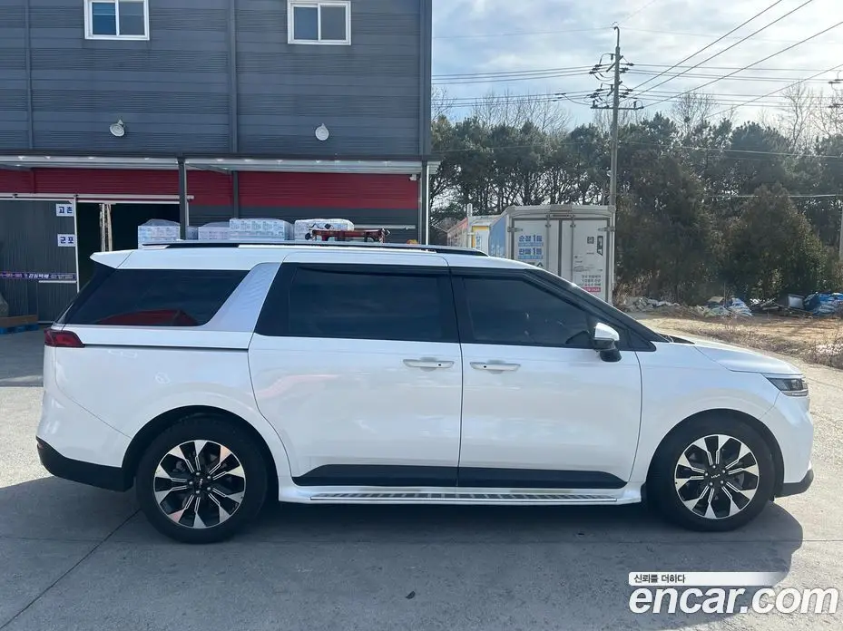 Kia Carnival 2021 2.2 автомат (гидро), фото 5
