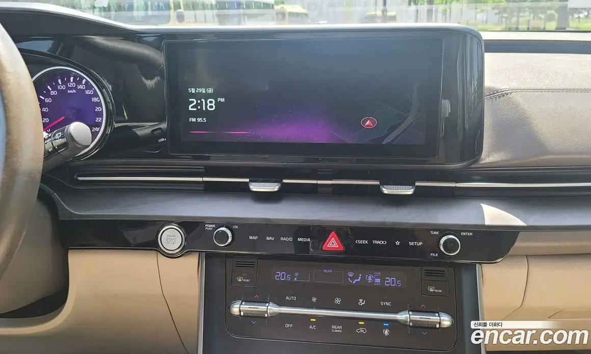 Kia Carnival 2021 2.2 автомат (гидро), фото 12 Kia Carnival 2021 2.2 автомат (гидро), фото 12