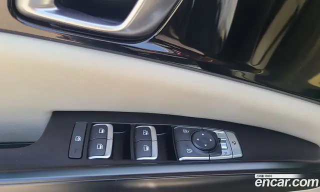 Kia Carnival 2021 2.2 автомат (гидро), миниатюра 5 Kia Carnival 2021 2.2 автомат (гидро), миниатюра 5