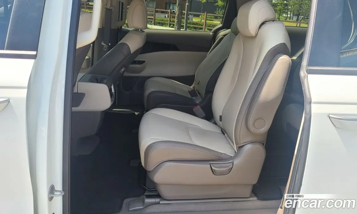 Kia Carnival 2021 2.2 автомат (гидро), фото 8 Kia Carnival 2021 2.2 автомат (гидро), фото 8