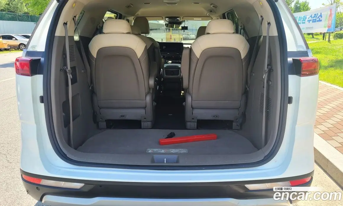 Kia Carnival 2021 2.2 автомат (гидро), фото 9 Kia Carnival 2021 2.2 автомат (гидро), фото 9