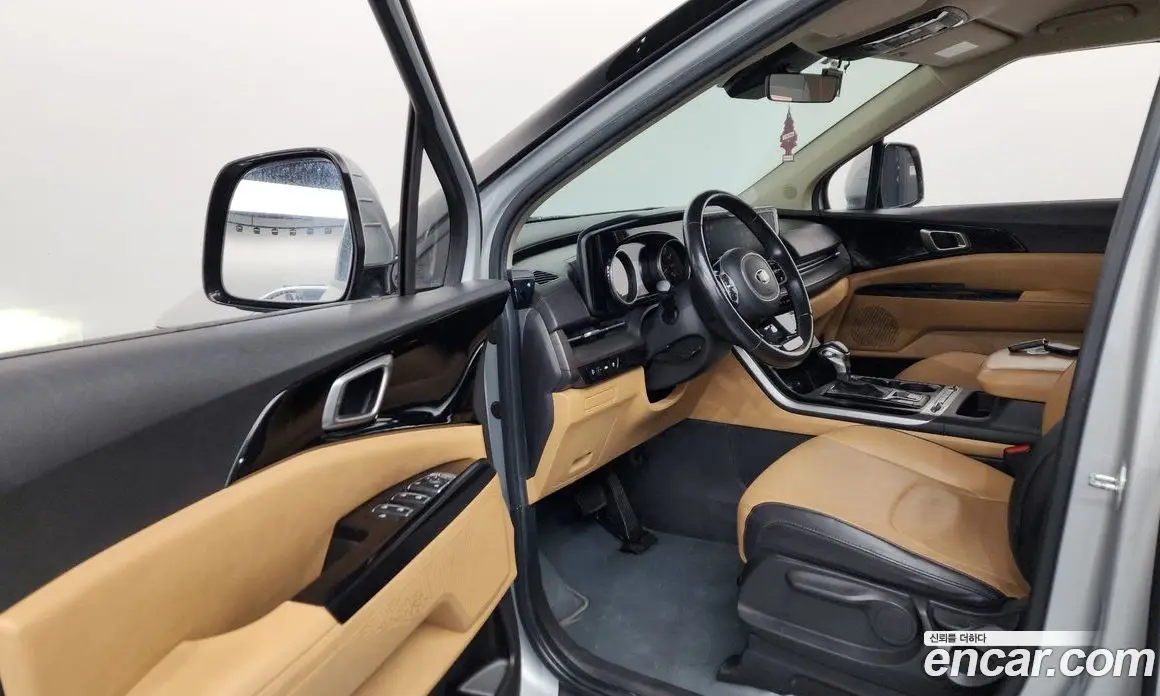 Kia Carnival 2021 2.2 автомат (гидро), фото 12