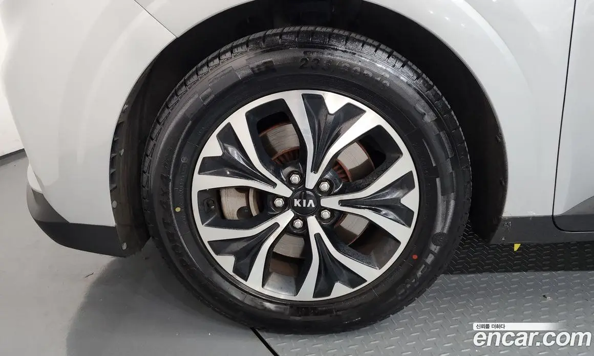 Kia Carnival 2021 2.2 автомат (гидро), фото 4