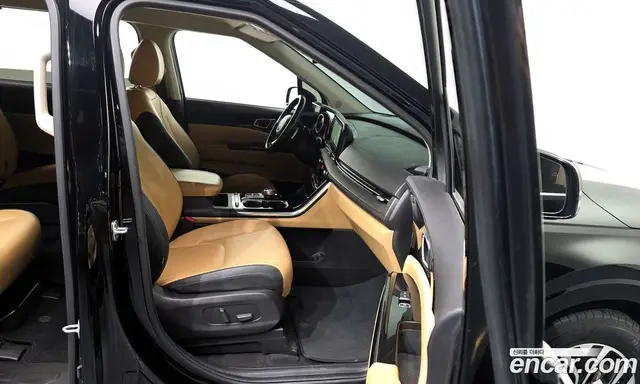 Kia Carnival 2022 2.2 автомат (гидро), миниатюра 11 Kia Carnival 2022 2.2 автомат (гидро), миниатюра 11