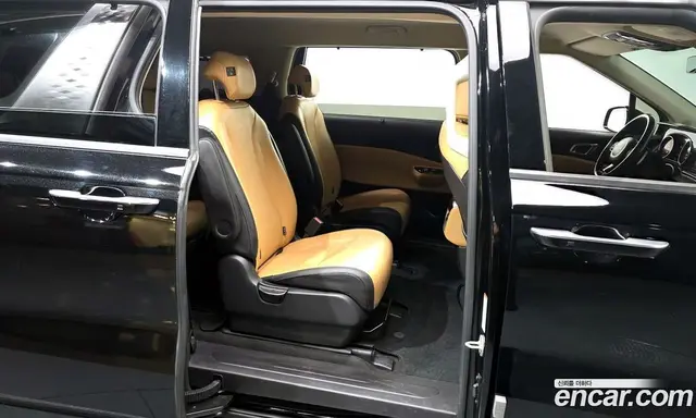 Kia Carnival 2022 2.2 автомат (гидро), миниатюра 12
