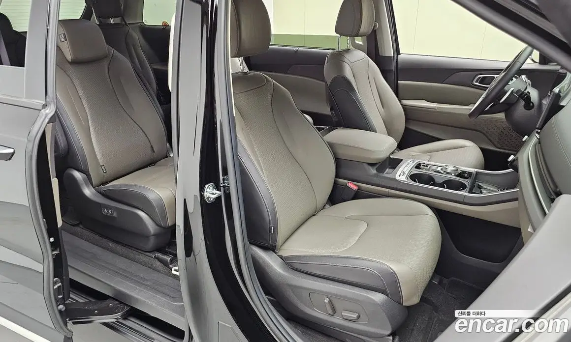 Kia Carnival 2024 3.5 автомат (гидро), фото 11 Kia Carnival 2024 3.5 автомат (гидро), фото 11