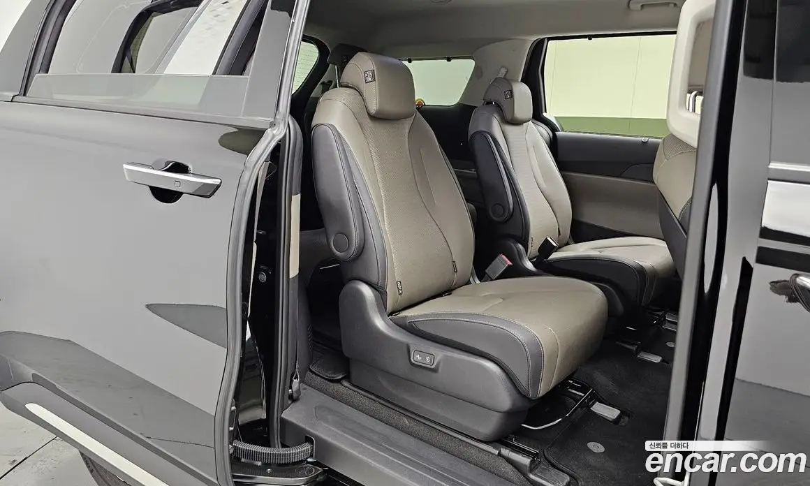 Kia Carnival 2024 3.5 автомат (гидро), фото 12 Kia Carnival 2024 3.5 автомат (гидро), фото 12