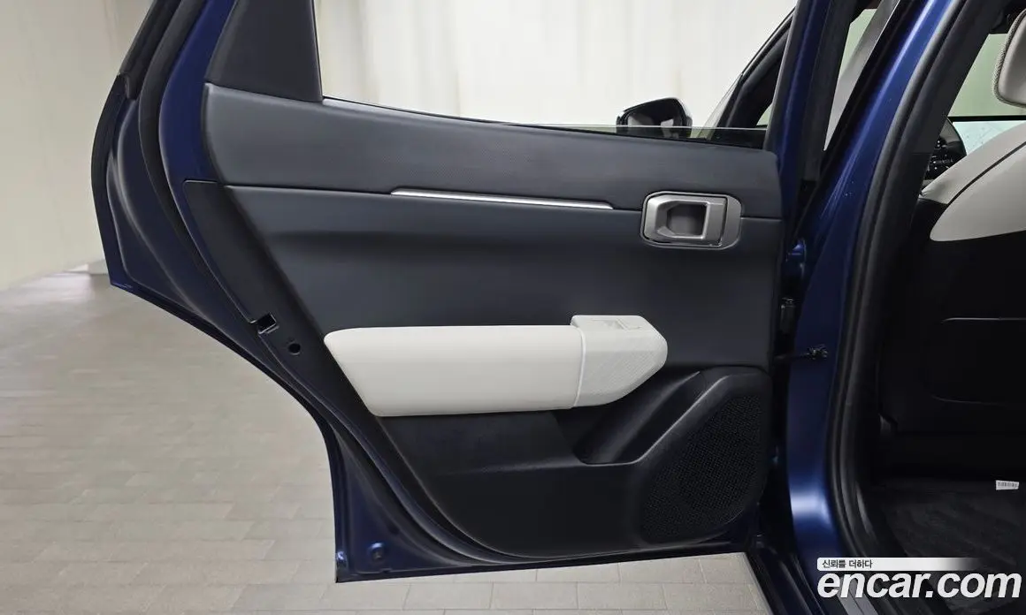 Kia EV4 2025 0.2 автомат (гидро), фото 14 Kia EV4 2025 0.2 автомат (гидро), фото 14
