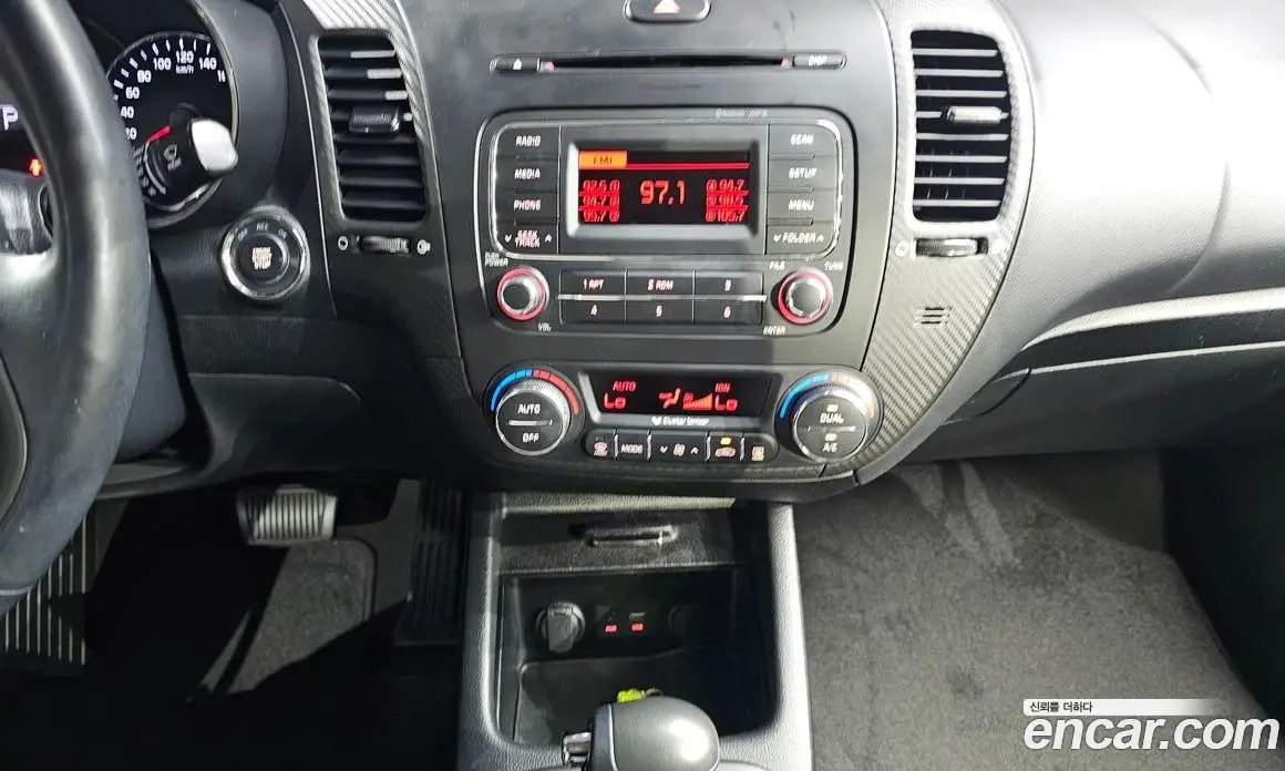 Kia K3 2015 1.6 автомат (гидро), фото 13 Kia K3 2015 1.6 автомат (гидро), фото 13