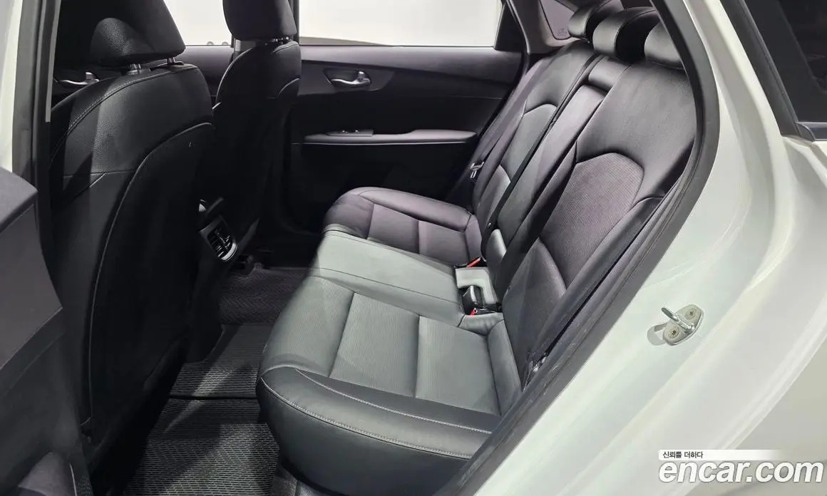 Kia K3 2019 1.6 автомат (гидро), фото 11 Kia K3 2019 1.6 автомат (гидро), фото 11