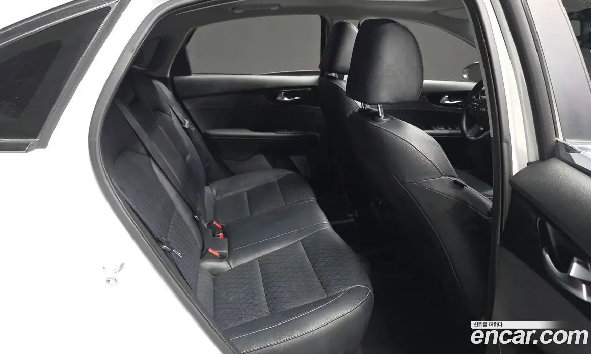 Kia K3 2022 1.6 автомат (гидро), фото 12 Kia K3 2022 1.6 автомат (гидро), фото 12