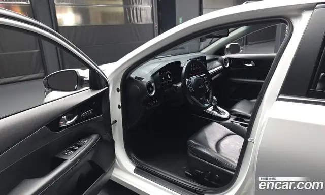 Kia K3 2022 1.6 автомат (гидро), миниатюра 10 Kia K3 2022 1.6 автомат (гидро), миниатюра 10