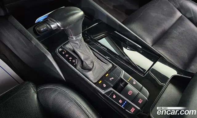 Kia K7 2017 3.0 автомат (гидро), миниатюра 9 Kia K7 2017 3.0 автомат (гидро), миниатюра 9