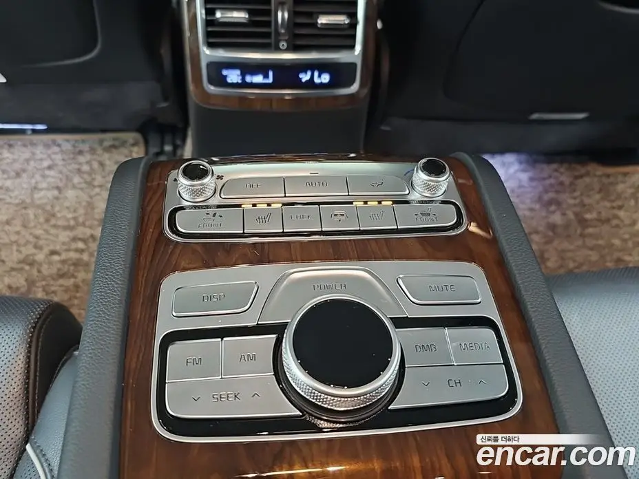 Kia K9 2018 3.3 автомат (гидро), фото 14 Kia K9 2018 3.3 автомат (гидро), фото 14