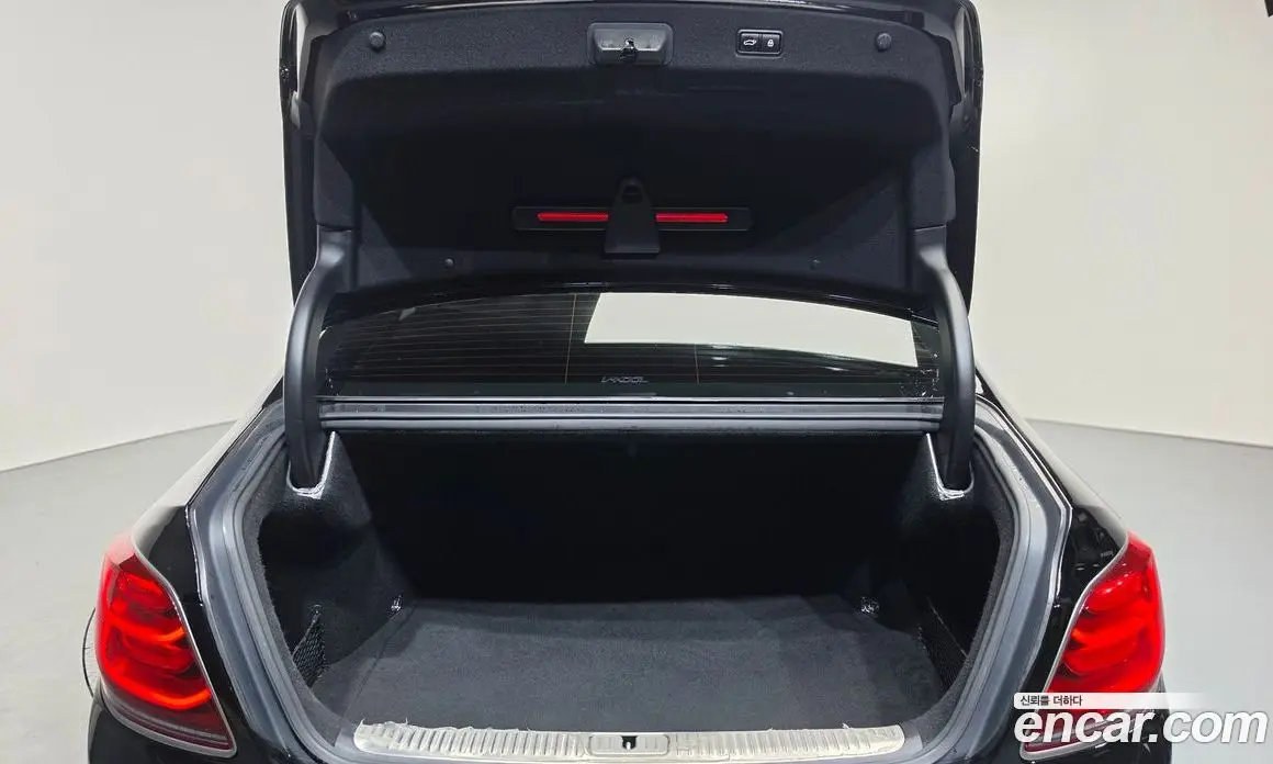 Kia K9 2018 3.8 автомат (гидро), фото 20 Kia K9 2018 3.8 автомат (гидро), фото 20