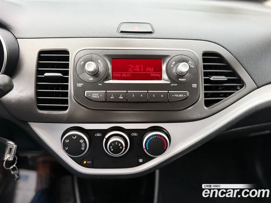 Kia Morning 2015 1.0 автомат (гидро), фото 20 Kia Morning 2015 1.0 автомат (гидро), фото 20
