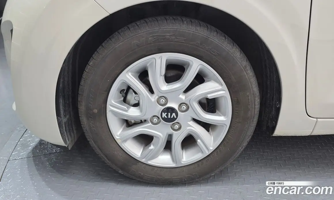 Kia Morning 2018 1.0 автомат (гидро), фото 5 Kia Morning 2018 1.0 автомат (гидро), фото 5