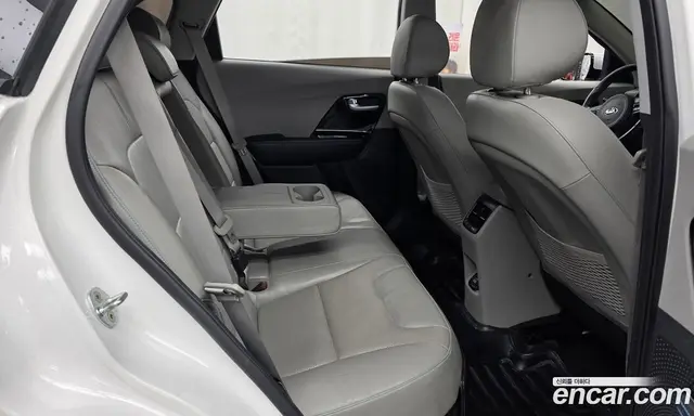 Kia Niro 2016 1.6 автомат (гидро), миниатюра 11 Kia Niro 2016 1.6 автомат (гидро), миниатюра 11