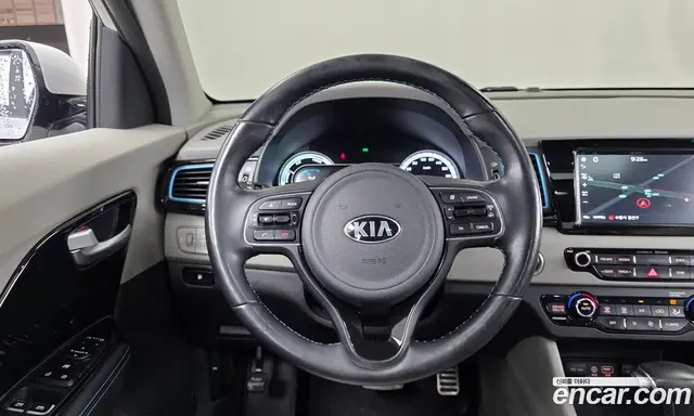 Kia Niro 2016 1.6 автомат (гидро), миниатюра 12