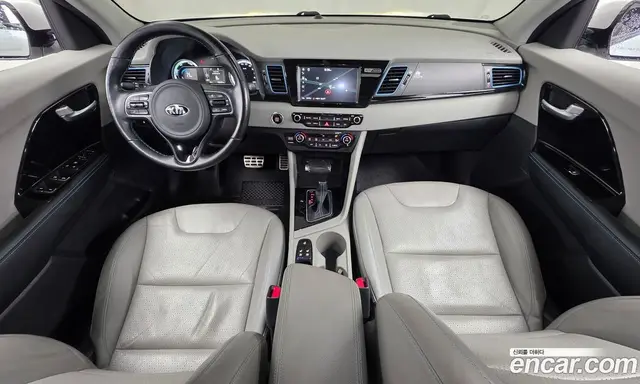 Kia Niro 2016 1.6 автомат (гидро), миниатюра 7 Kia Niro 2016 1.6 автомат (гидро), миниатюра 7