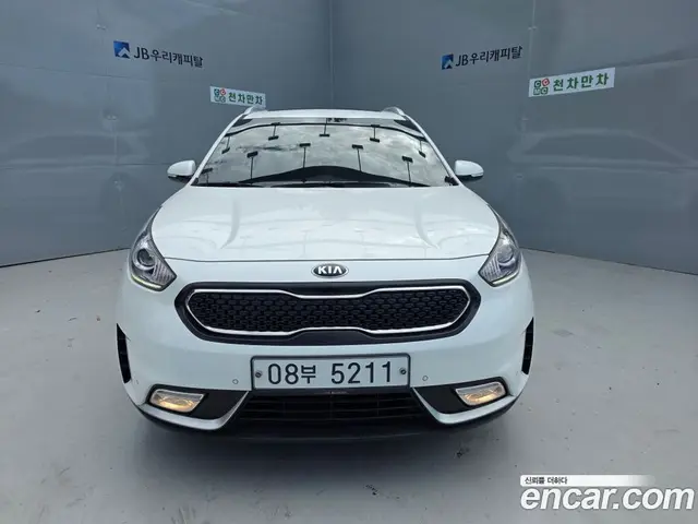 Kia Niro 2017 1.6 автомат (гидро), миниатюра 2 Kia Niro 2017 1.6 автомат (гидро), миниатюра 2