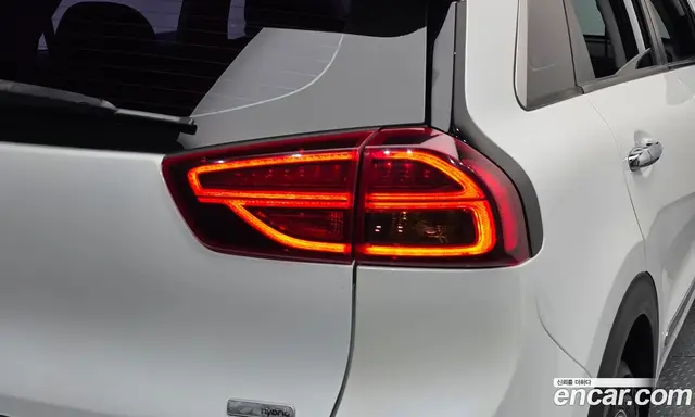 Kia Niro 2019 1.6 автомат (гидро), миниатюра 9 Kia Niro 2019 1.6 автомат (гидро), миниатюра 9