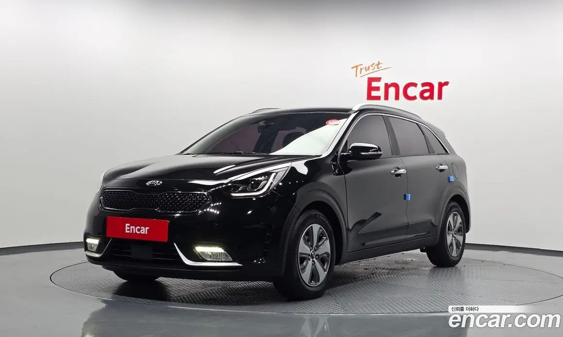 Kia Niro 2019 1.6 автомат (гидро), фото 1 Kia Niro 2019 1.6 автомат (гидро), фото 1